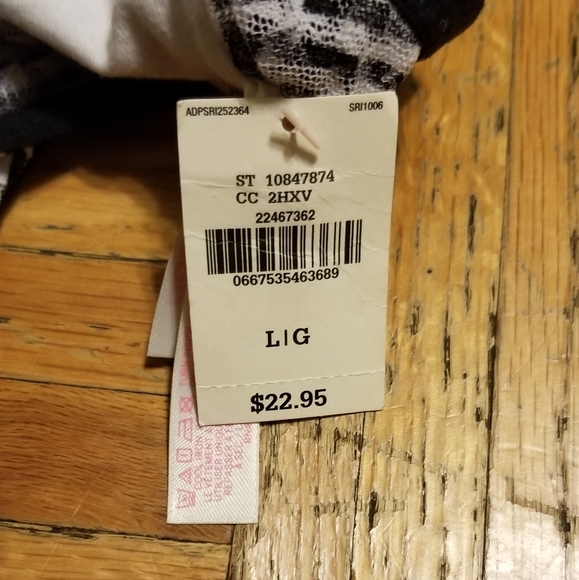 Victoria's Secret Pink Bralette NWT - Picture 2 of 2